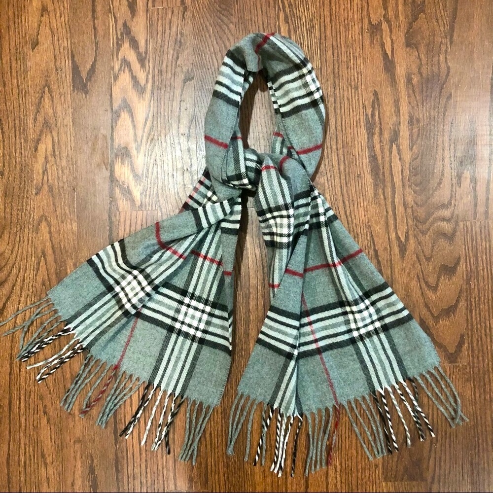 Plaid Winter Scarf 🧣 | Color: Gray, Black, Red, White